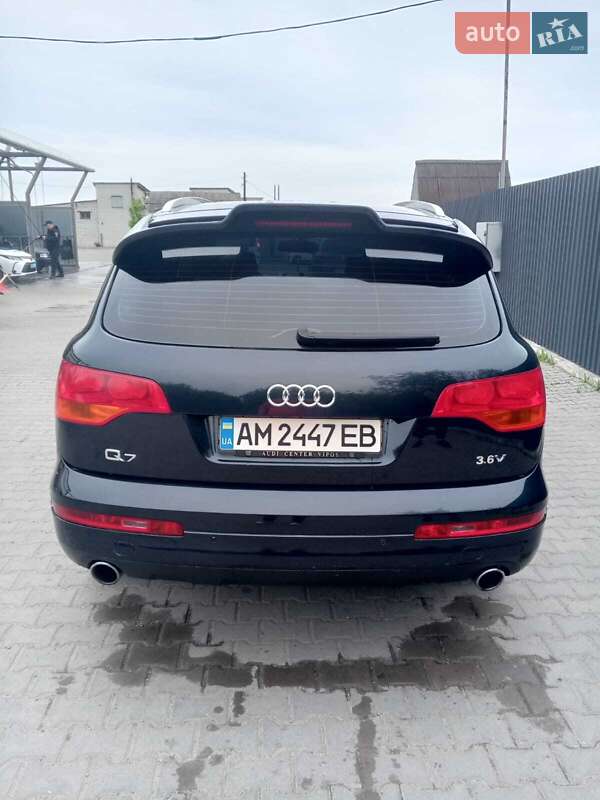 Позашляховик / Кросовер Audi Q7 2007 в Житомирі