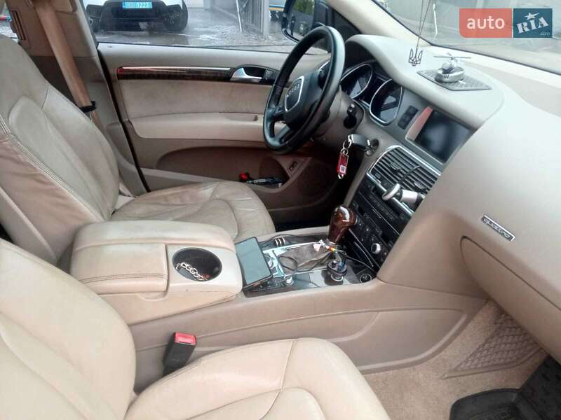 Позашляховик / Кросовер Audi Q7 2007 в Житомирі