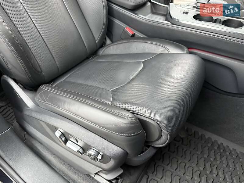 Внедорожник / Кроссовер Audi Q7 2016 в Киеве фото 132 Внедорожник / Кроссовер Audi Q7 2016 в Киеве