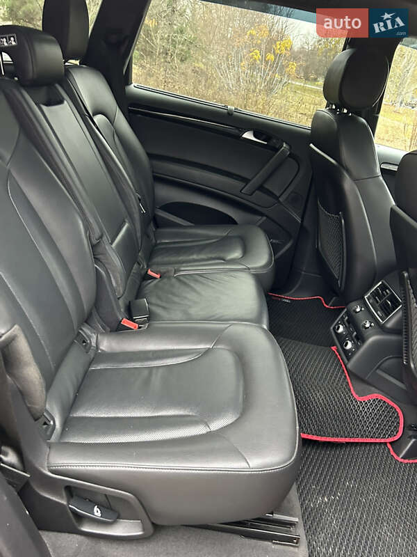 Позашляховик / Кросовер Audi Q7 2015 в Прилуках фото 25 Позашляховик / Кросовер Audi Q7 2015 в Прилуках