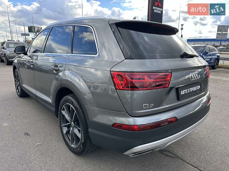 Позашляховик / Кросовер Audi Q7 2016 в Києві фото 6 Позашляховик / Кросовер Audi Q7 2016 в Києві