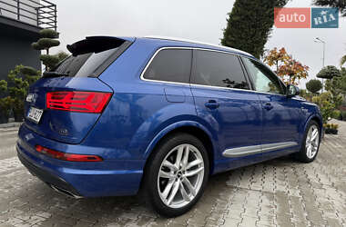 Внедорожник / Кроссовер Audi Q7 2017 в Мукачево