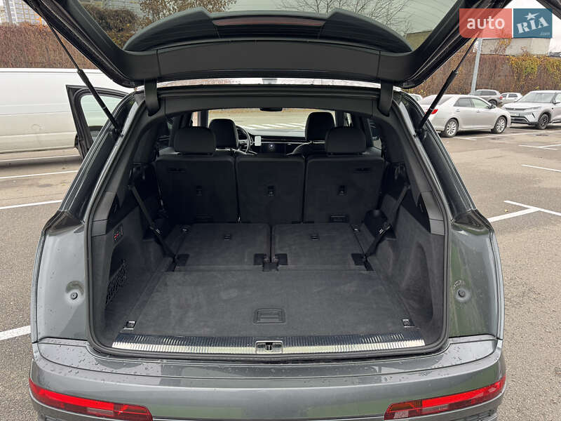Внедорожник / Кроссовер Audi Q7 2021 в Киеве фото 13 Внедорожник / Кроссовер Audi Q7 2021 в Киеве