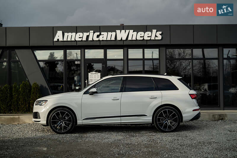 Позашляховик / Кросовер Audi Q7 2020 в Чернівцях