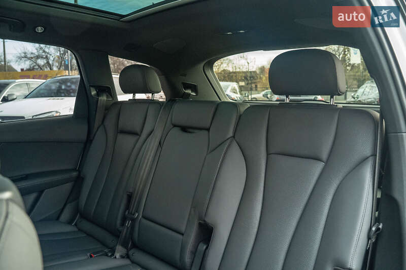 Позашляховик / Кросовер Audi Q7 2020 в Чернівцях
