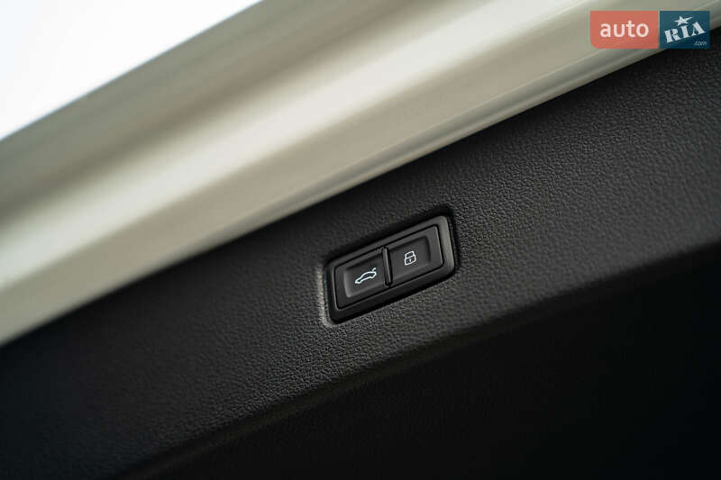 Позашляховик / Кросовер Audi Q7 2020 в Чернівцях