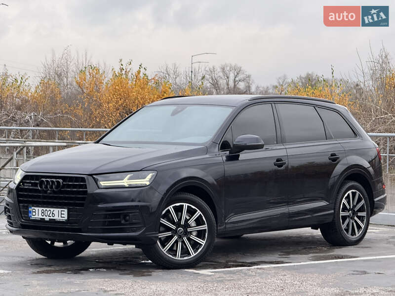 Позашляховик / Кросовер Audi Q7 2017 в Києві фото 10 Позашляховик / Кросовер Audi Q7 2017 в Києві