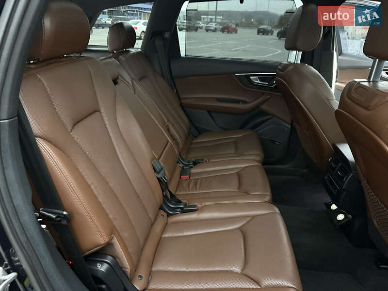 Позашляховик / Кросовер Audi Q7 2017 в Києві фото 15 Позашляховик / Кросовер Audi Q7 2017 в Києві