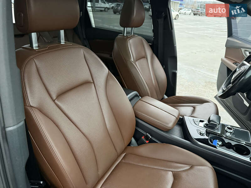 Позашляховик / Кросовер Audi Q7 2017 в Києві фото 18 Позашляховик / Кросовер Audi Q7 2017 в Києві