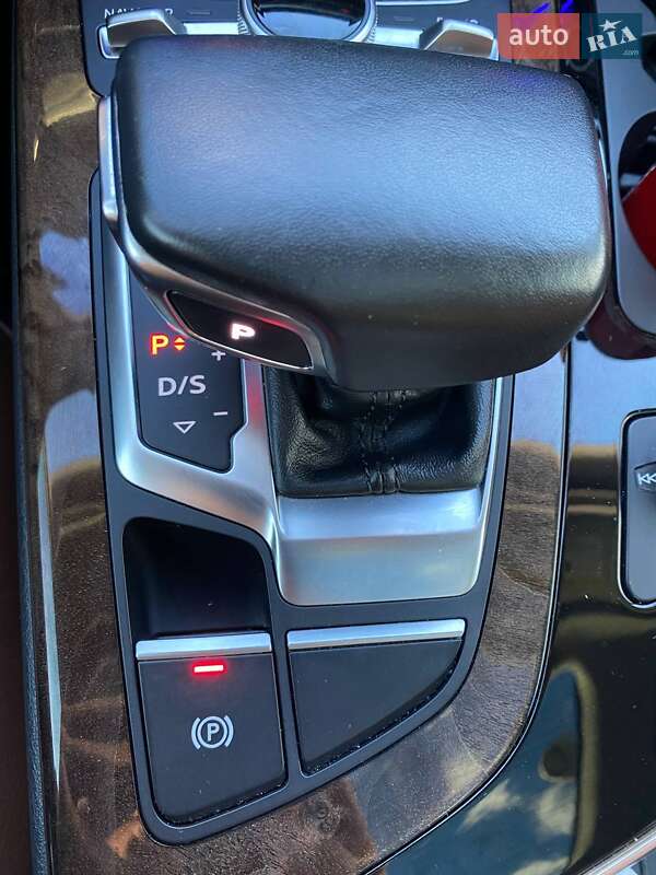 Внедорожник / Кроссовер Audi Q7 2017 в Броварах