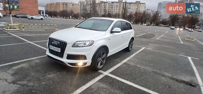Позашляховик / Кросовер Audi Q7 2015 в Броварах