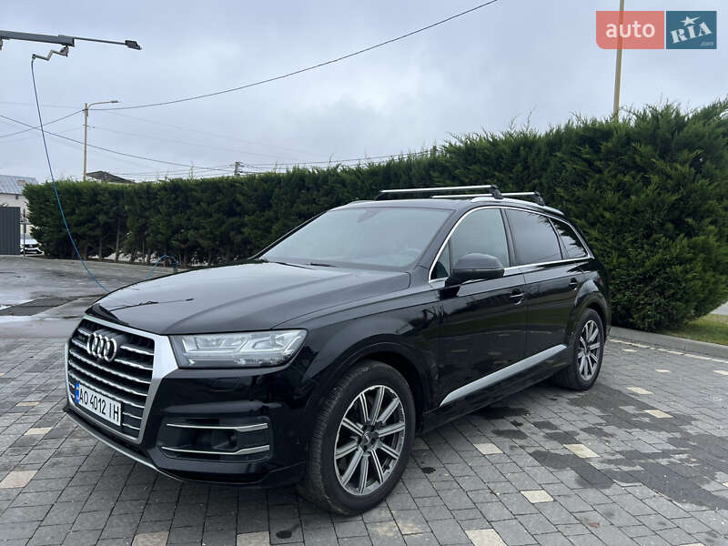 Внедорожник / Кроссовер Audi Q7 2019 в Ужгороде