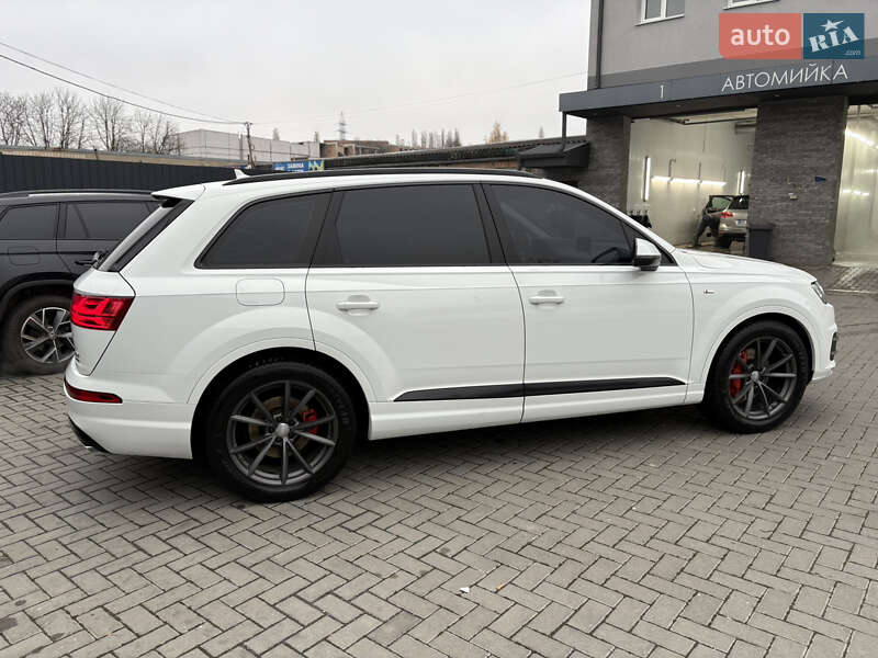 Внедорожник / Кроссовер Audi Q7 2015 в Ровно фото 5 Внедорожник / Кроссовер Audi Q7 2015 в Ровно