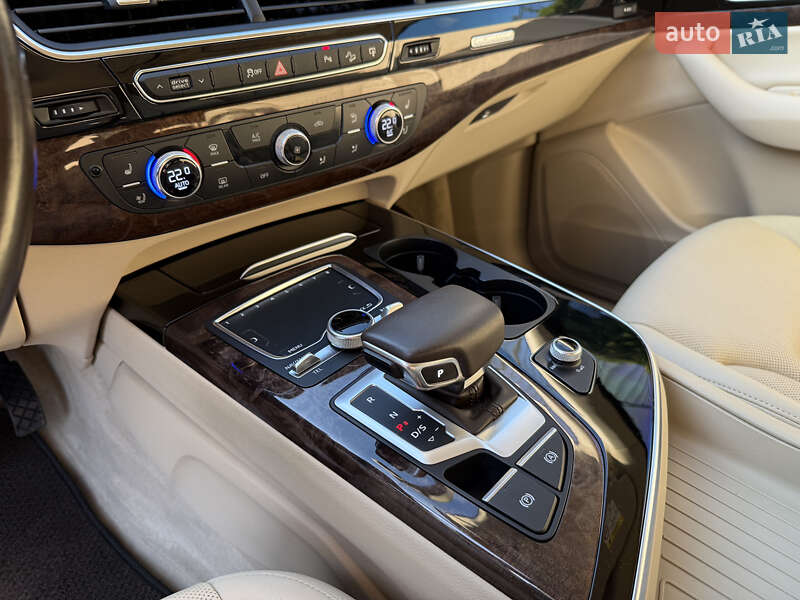 Внедорожник / Кроссовер Audi Q7 2015 в Ровно фото 52 Внедорожник / Кроссовер Audi Q7 2015 в Ровно