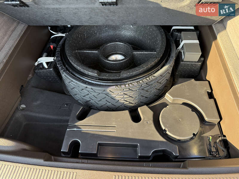 Внедорожник / Кроссовер Audi Q7 2015 в Ровно фото 54 Внедорожник / Кроссовер Audi Q7 2015 в Ровно