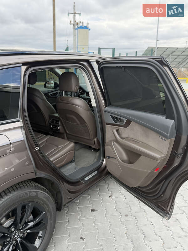 Позашляховик / Кросовер Audi Q7 2016 в Одесі фото 18 Позашляховик / Кросовер Audi Q7 2016 в Одесі