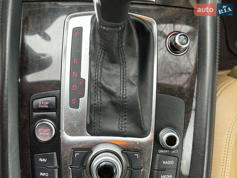 Позашляховик / Кросовер Audi Q7 2013 в Києві фото 31 Позашляховик / Кросовер Audi Q7 2013 в Києві