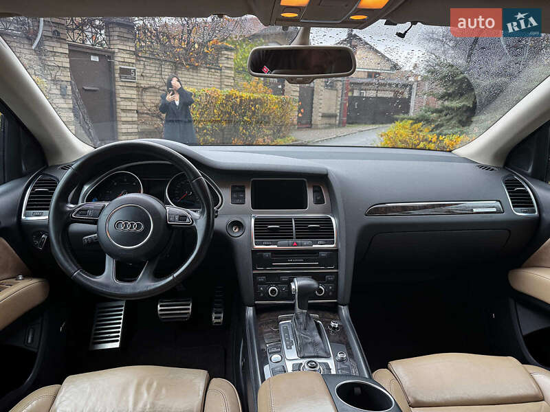 Позашляховик / Кросовер Audi Q7 2013 в Києві фото 39 Позашляховик / Кросовер Audi Q7 2013 в Києві