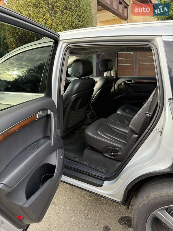 Внедорожник / Кроссовер Audi Q7 2013 в Одессе