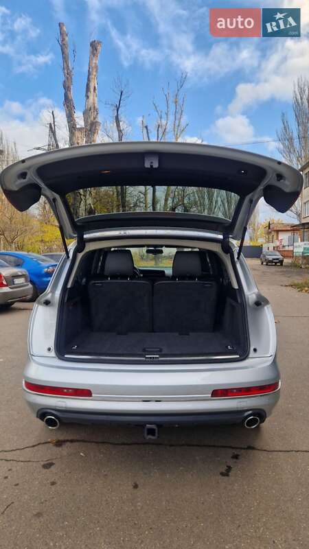 Позашляховик / Кросовер Audi Q7 2012 в Миколаєві