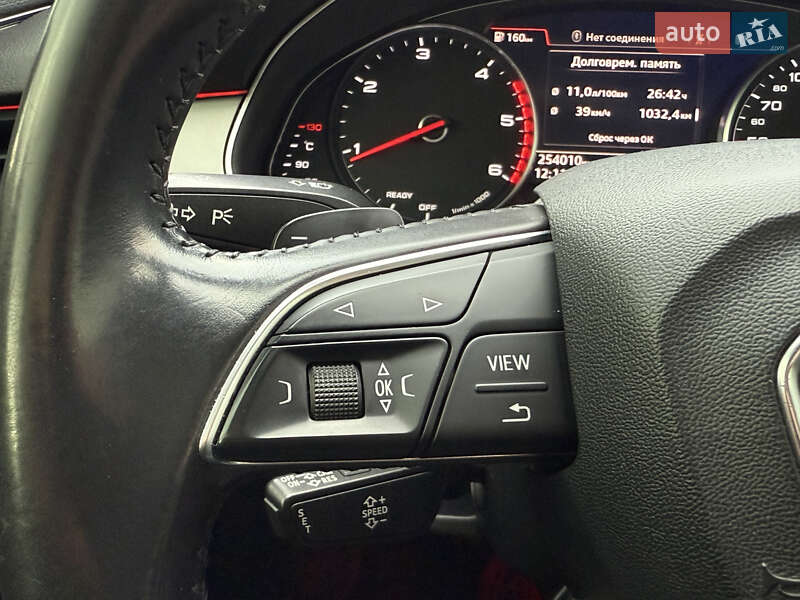 Позашляховик / Кросовер Audi Q7 2015 в Києві