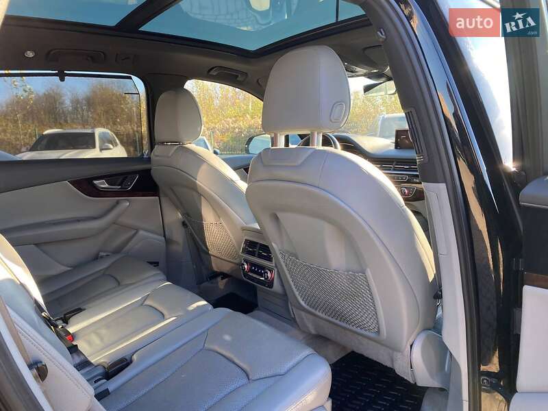 Позашляховик / Кросовер Audi Q7 2016 в Львові фото 27 Позашляховик / Кросовер Audi Q7 2016 в Львові