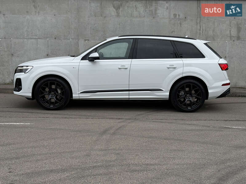 Позашляховик / Кросовер Audi Q7 2025 в Києві фото 15 Позашляховик / Кросовер Audi Q7 2025 в Києві
