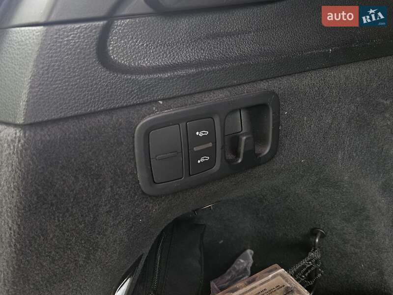 Позашляховик / Кросовер Audi Q7 2016 в Дунаївцях