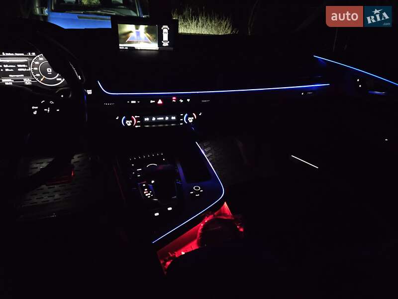 Позашляховик / Кросовер Audi Q7 2016 в Дунаївцях