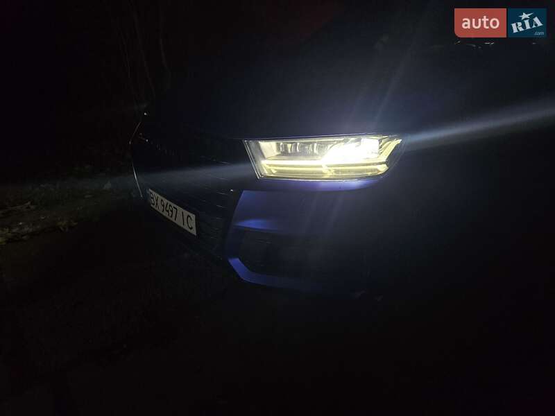 Позашляховик / Кросовер Audi Q7 2016 в Дунаївцях