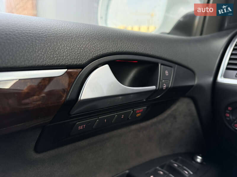 Позашляховик / Кросовер Audi Q7 2013 в Хмельницькому