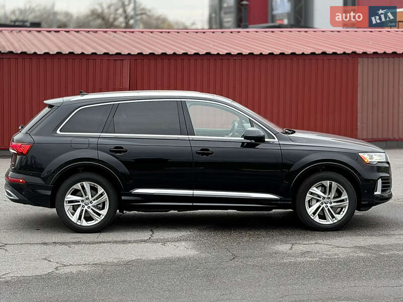 Позашляховик / Кросовер Audi Q7 2019 в Києві