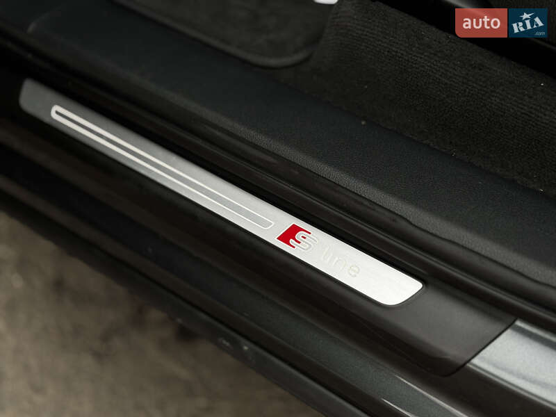 Внедорожник / Кроссовер Audi Q7 2017 в Дрогобыче