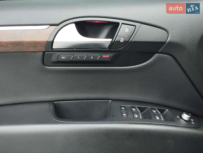 Внедорожник / Кроссовер Audi Q7 2012 в Киеве фото 13 Внедорожник / Кроссовер Audi Q7 2012 в Киеве