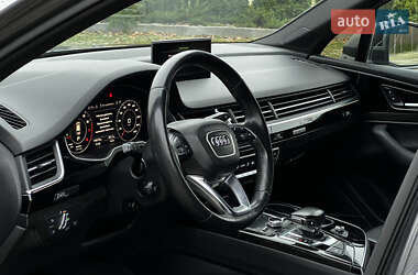 Внедорожник / Кроссовер Audi Q7 2017 в Харькове