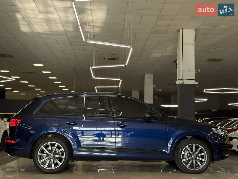 Внедорожник / Кроссовер Audi Q7 2019 в Николаеве