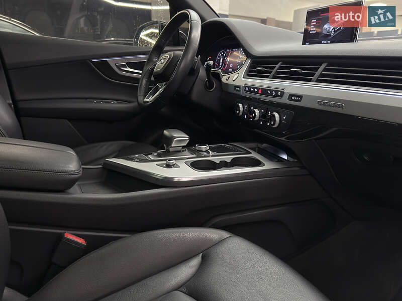 Внедорожник / Кроссовер Audi Q7 2019 в Николаеве