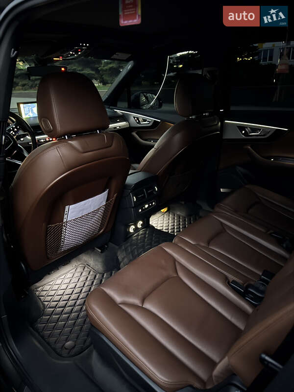 Внедорожник / Кроссовер Audi Q7 2018 в Днепре фото 24 Внедорожник / Кроссовер Audi Q7 2018 в Днепре