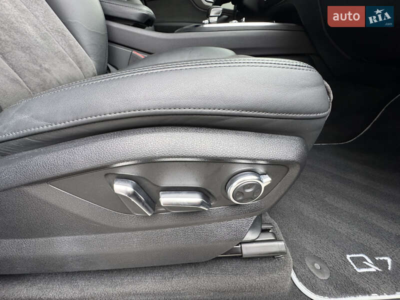 Внедорожник / Кроссовер Audi Q7 2016 в Мукачево фото 63 Внедорожник / Кроссовер Audi Q7 2016 в Мукачево