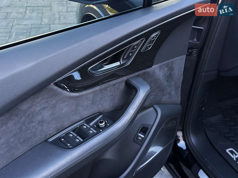 Позашляховик / Кросовер Audi Q7 2020 в Луцьку фото 10 Позашляховик / Кросовер Audi Q7 2020 в Луцьку