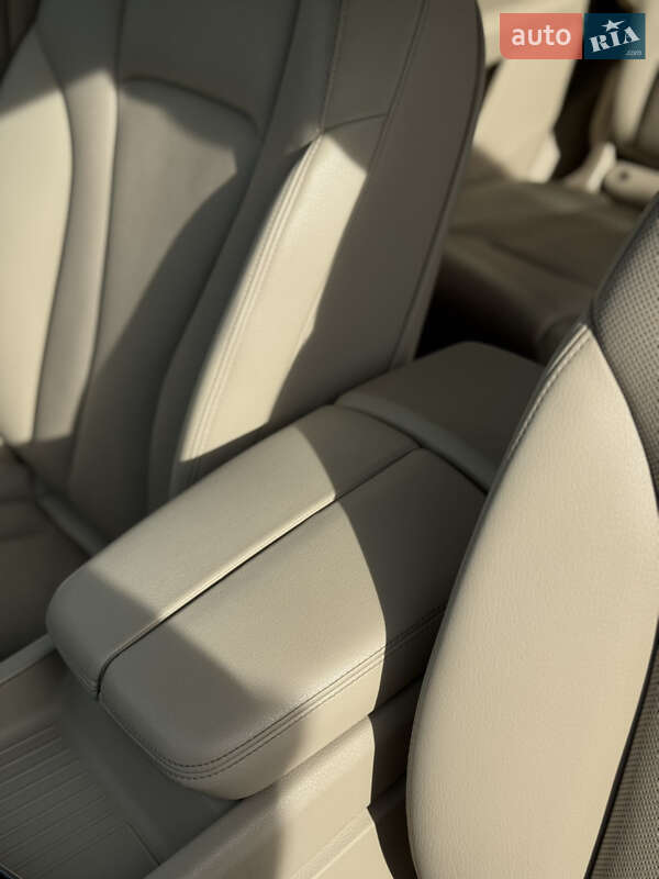 Позашляховик / Кросовер Audi Q7 2017 в Києві