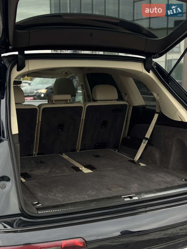 Позашляховик / Кросовер Audi Q7 2017 в Києві