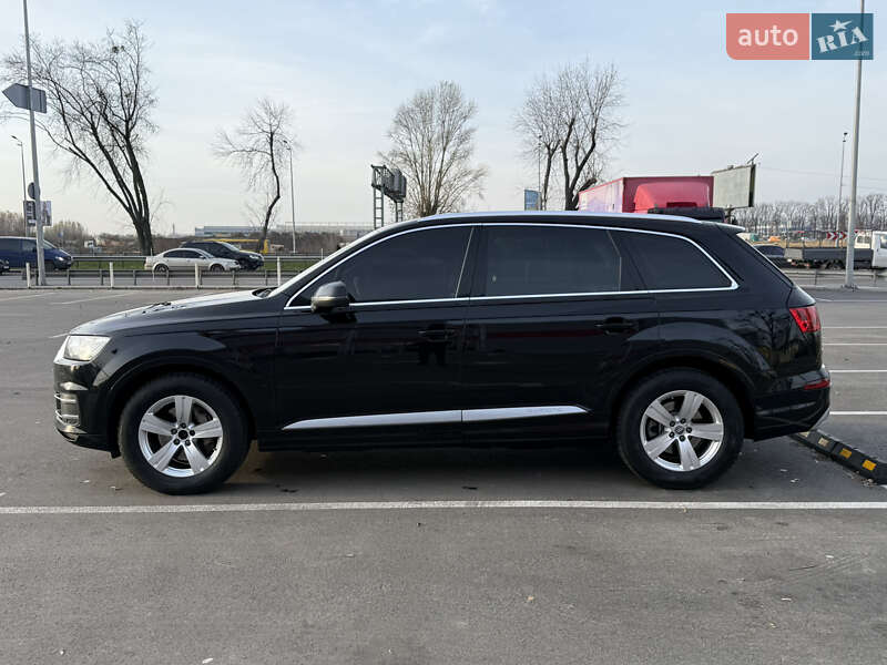 Позашляховик / Кросовер Audi Q7 2017 в Києві