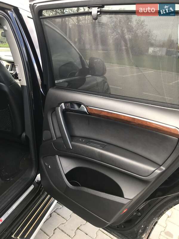Внедорожник / Кроссовер Audi Q7 2009 в Одессе