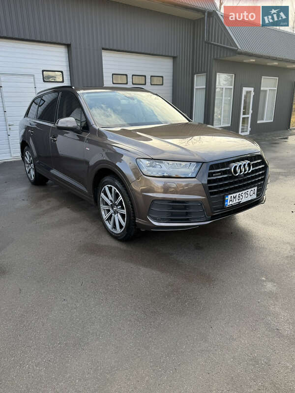 Позашляховик / Кросовер Audi Q7 2016 в Романіву фото Позашляховик / Кросовер Audi Q7 2016 в Романіву