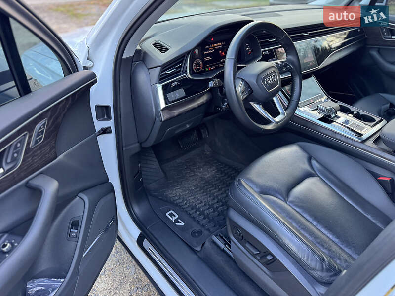 Внедорожник / Кроссовер Audi Q7 2020 в Львове фото 17 Внедорожник / Кроссовер Audi Q7 2020 в Львове