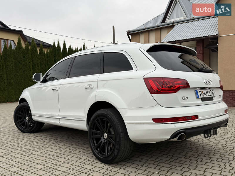 Позашляховик / Кросовер Audi Q7 2015 в Самборі