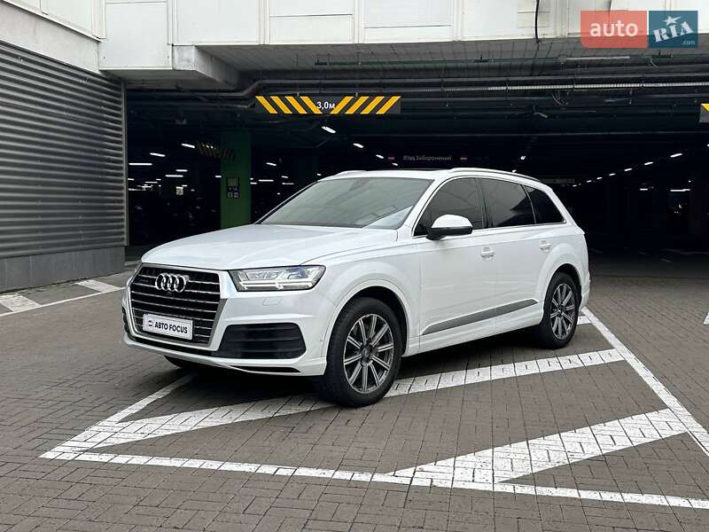 Позашляховик / Кросовер Audi Q7 2016 в Києві