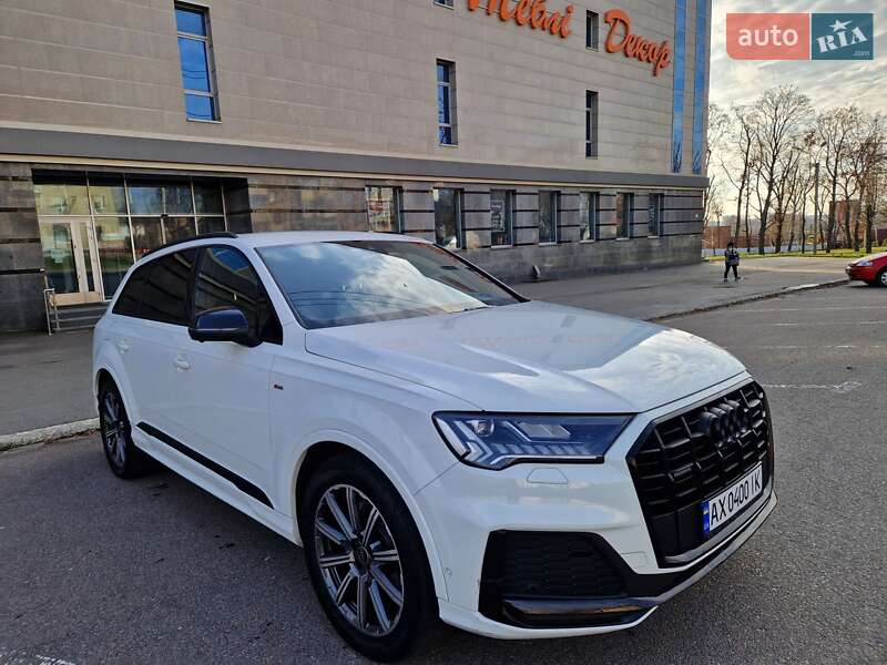 Позашляховик / Кросовер Audi Q7 2023 в Києві фото 11 Позашляховик / Кросовер Audi Q7 2023 в Києві