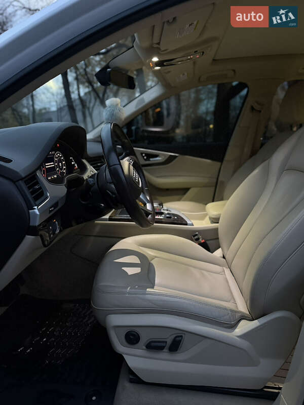 Внедорожник / Кроссовер Audi Q7 2018 в Запорожье